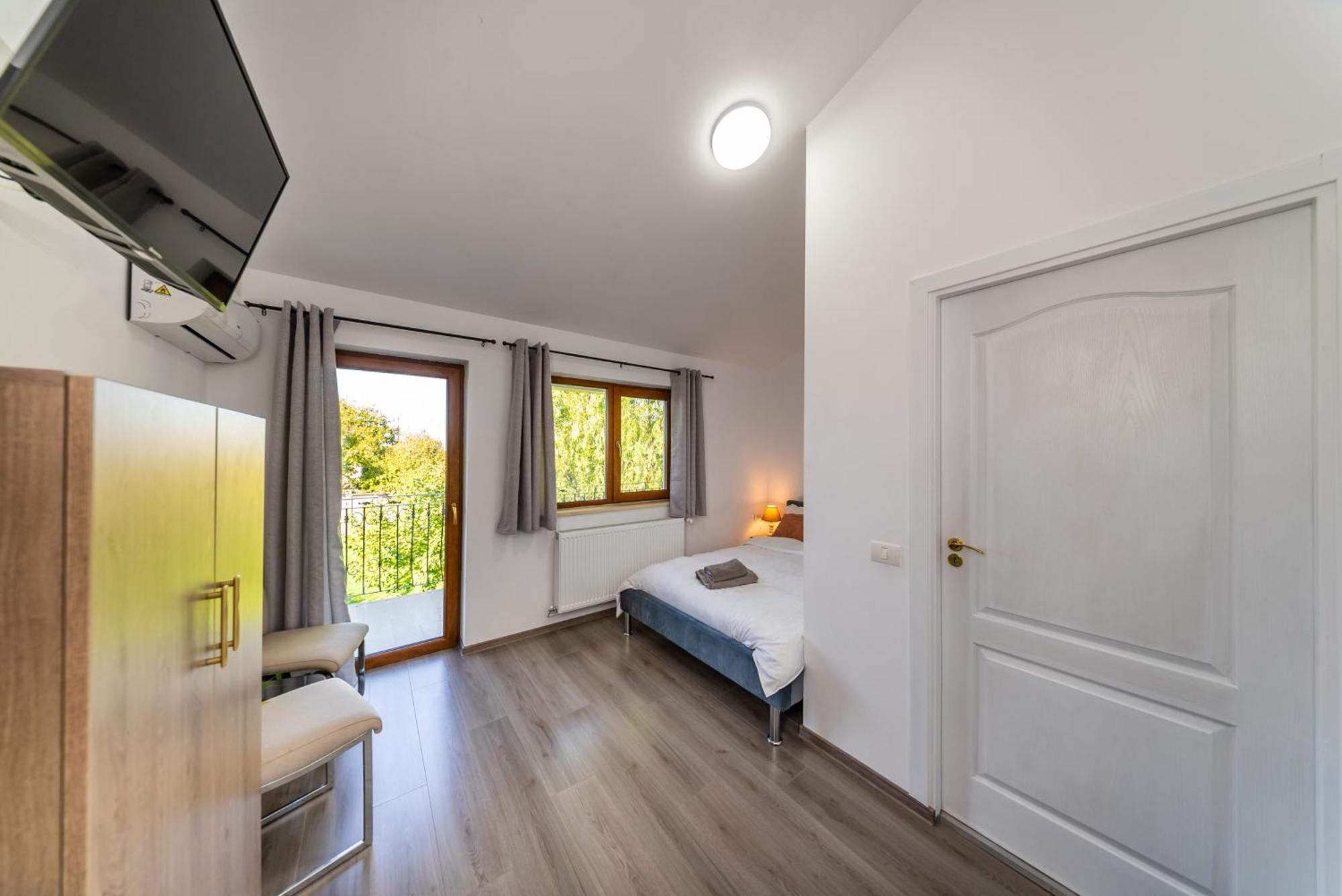Apartament La Casa Blanca Vladimirescu Zewnętrze zdjęcie