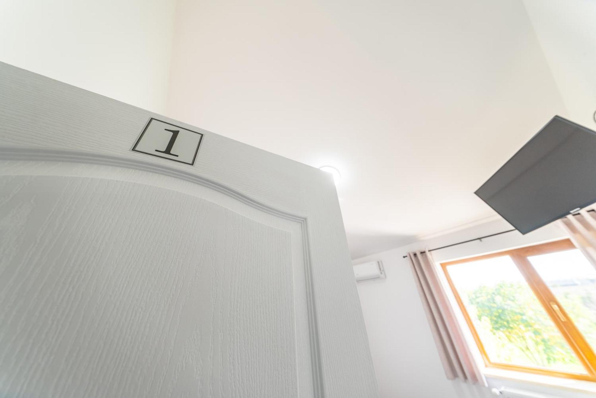 Apartament La Casa Blanca Vladimirescu Zewnętrze zdjęcie